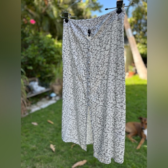 Volcom skirt - small - Picture 3 of 3